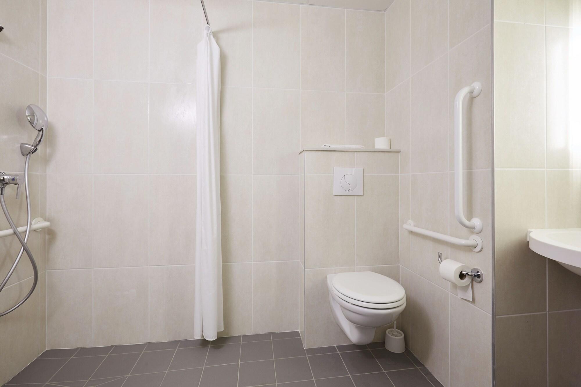 B&B Hotel Niort Marais Poitevin Est Экстерьер фото