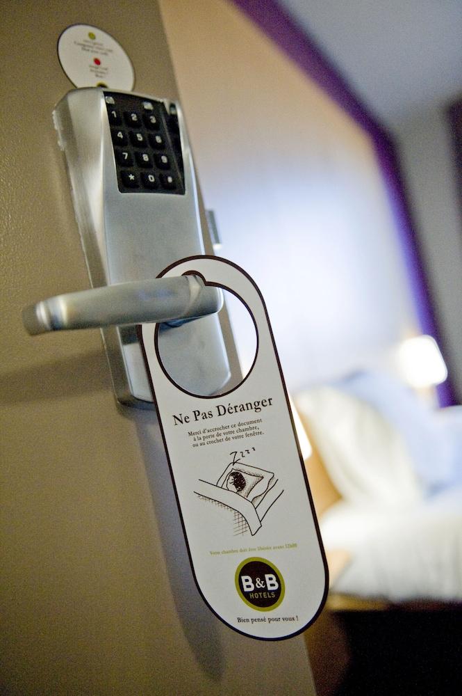 B&B Hotel Niort Marais Poitevin Est Экстерьер фото