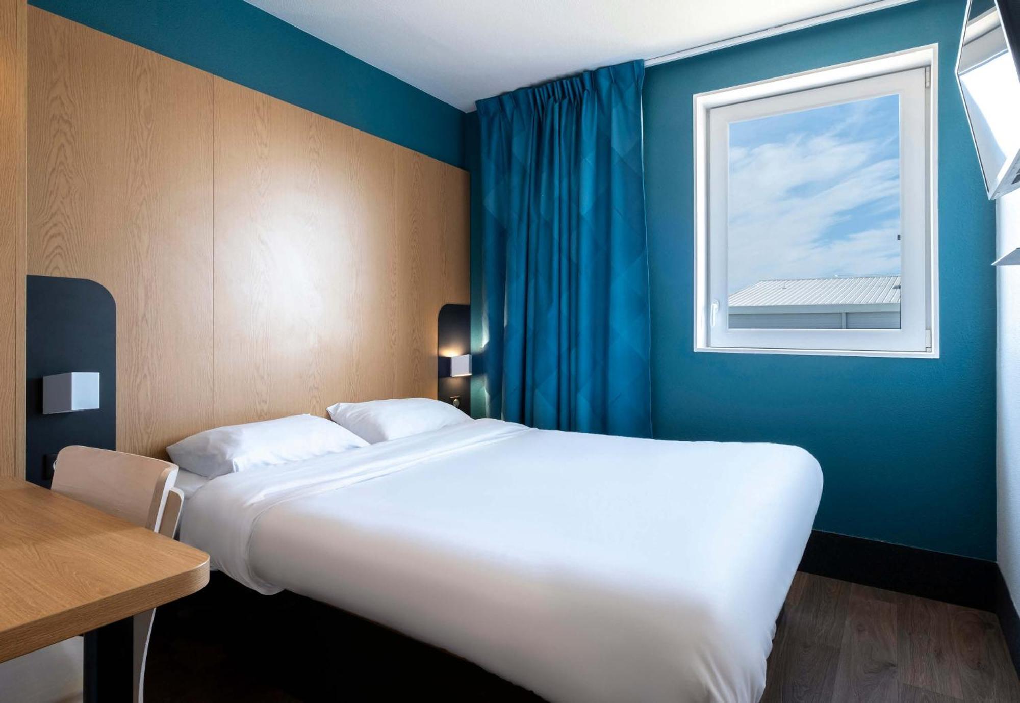 B&B Hotel Niort Marais Poitevin Est Экстерьер фото
