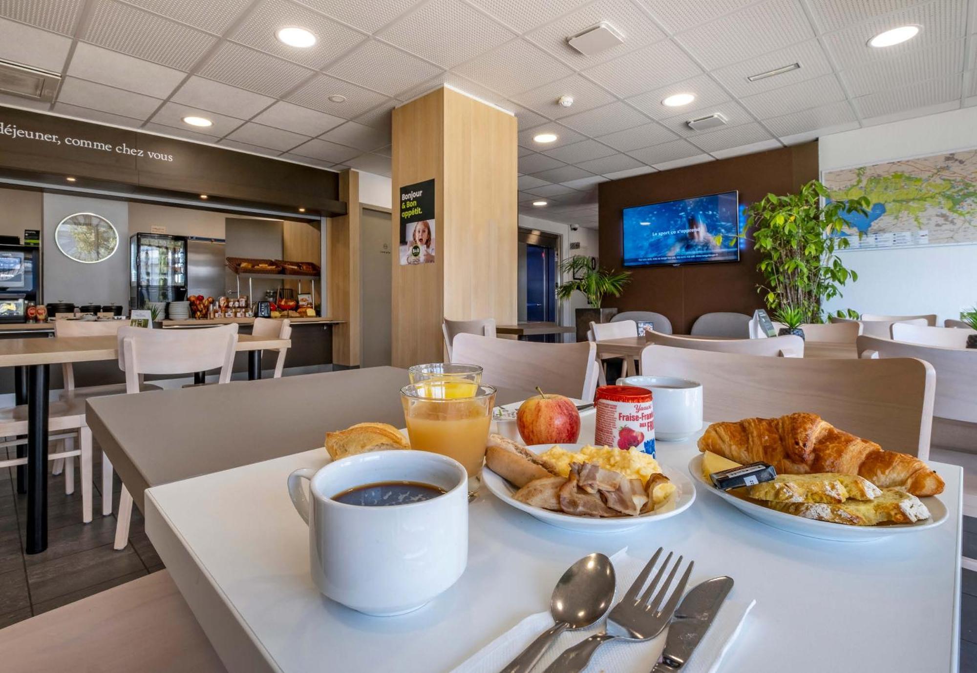 B&B Hotel Niort Marais Poitevin Est Экстерьер фото