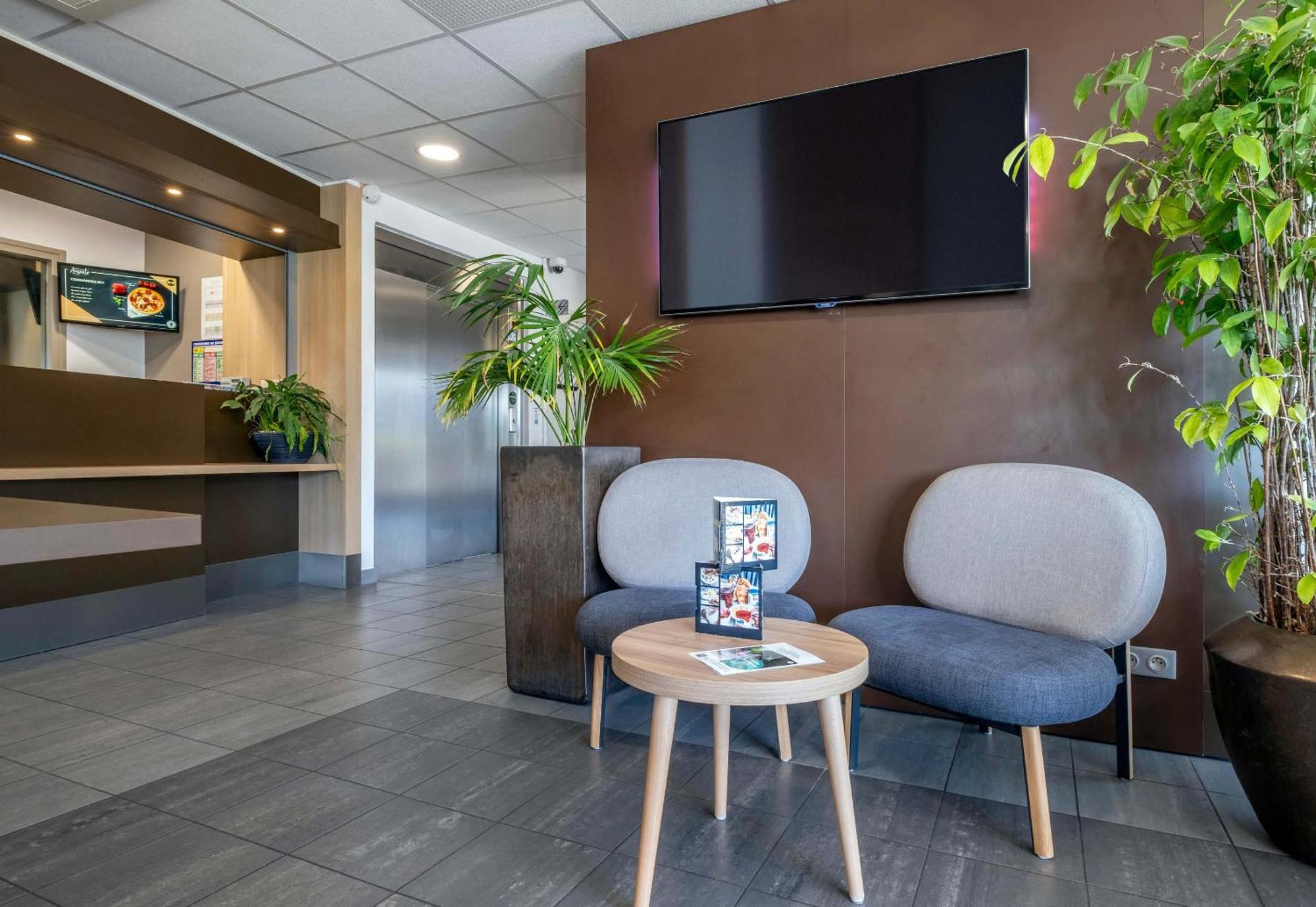 B&B Hotel Niort Marais Poitevin Est Экстерьер фото
