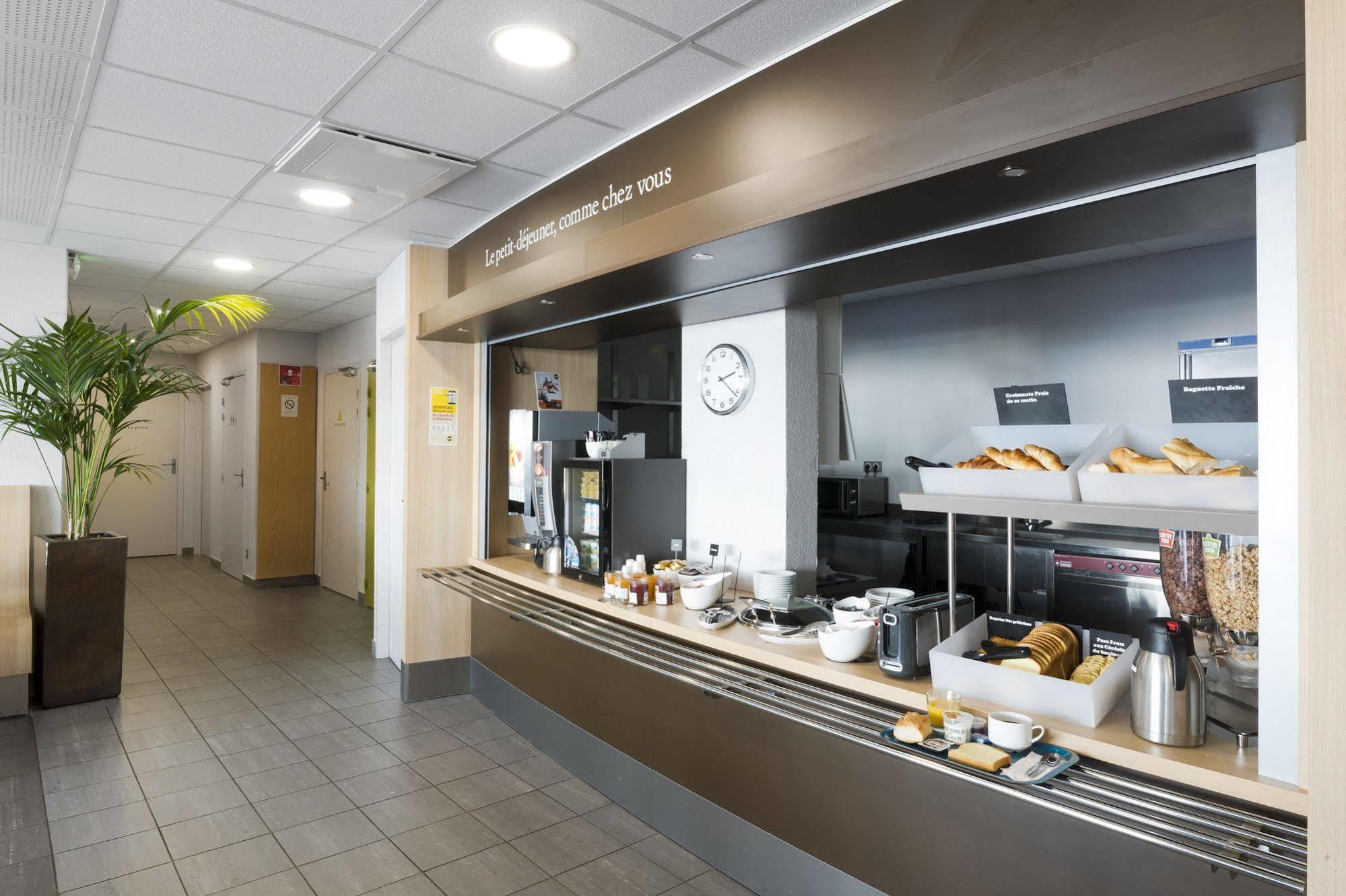B&B Hotel Niort Marais Poitevin Est Экстерьер фото