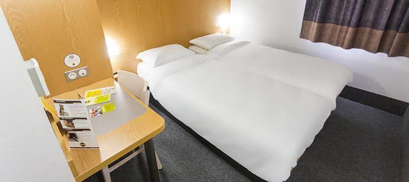 B&B Hotel Niort Marais Poitevin Est Экстерьер фото